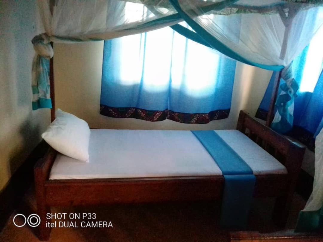 Mafia Neptune Villa Lodge Utende Dış mekan fotoğraf