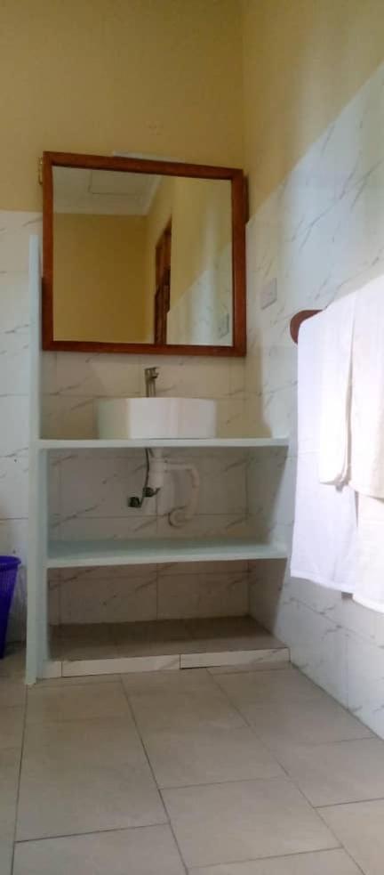 Mafia Neptune Villa Lodge Utende Dış mekan fotoğraf